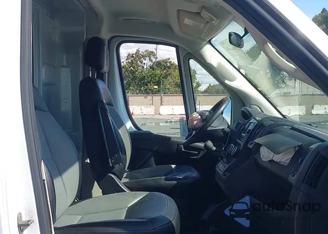 2021 Ram Promaster 3500 Cargo Van High Roof 159 Wb Ext z USA, uszkodzony, nr VIN 3C6MRVJG3ME558820